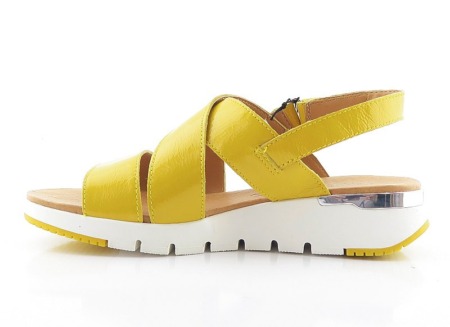 Sandále žlté CAPRICE 9-28700-24