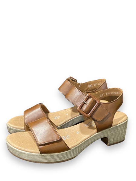 Hnedé sandále REMONTE D0N52-24