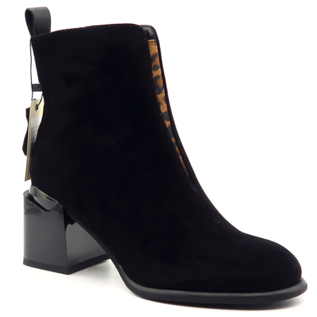 Čierne členkové topánky CAMBELL 25-98316