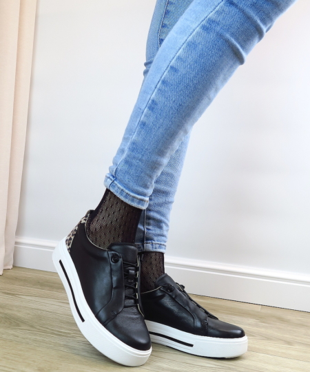 Čierne tenisky CAPRICE 9-23709-44