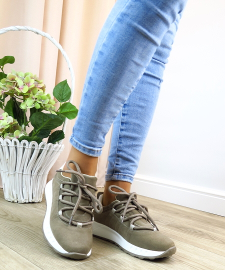 Tmavo-béžové sneakersy EVENTO 9777