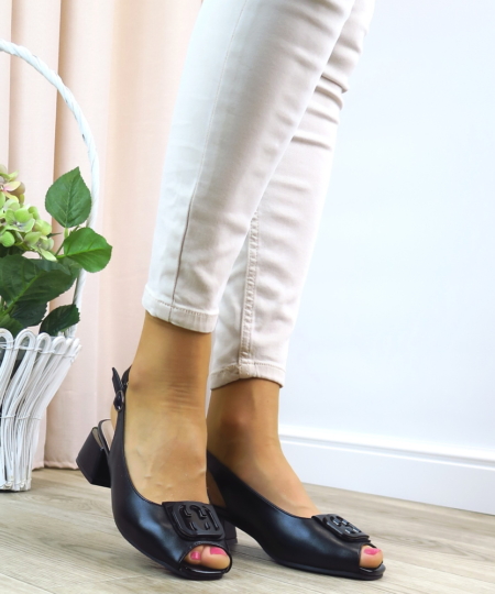 Čierne sandále POTOCKI 26-12813