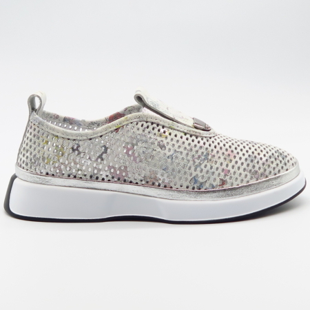 Strieborné slip-on tenisky BOMBONELLA 0018