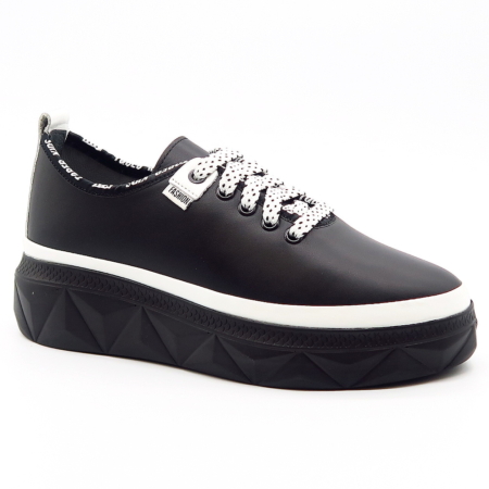 Čierne sneakersy BOMBONELLA G352