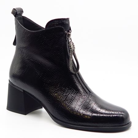 Čierne členkové topánky LADIES 2658