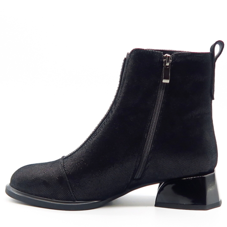 Čierne členkové topánky LADIES 2610